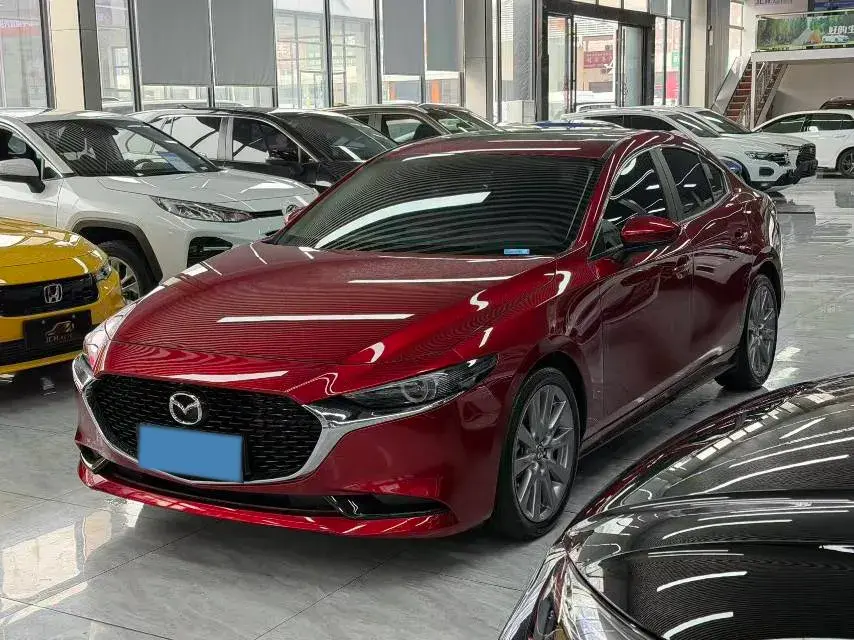 2022 Mazda 3 Axela 2.0L 158HP L4 6AT
