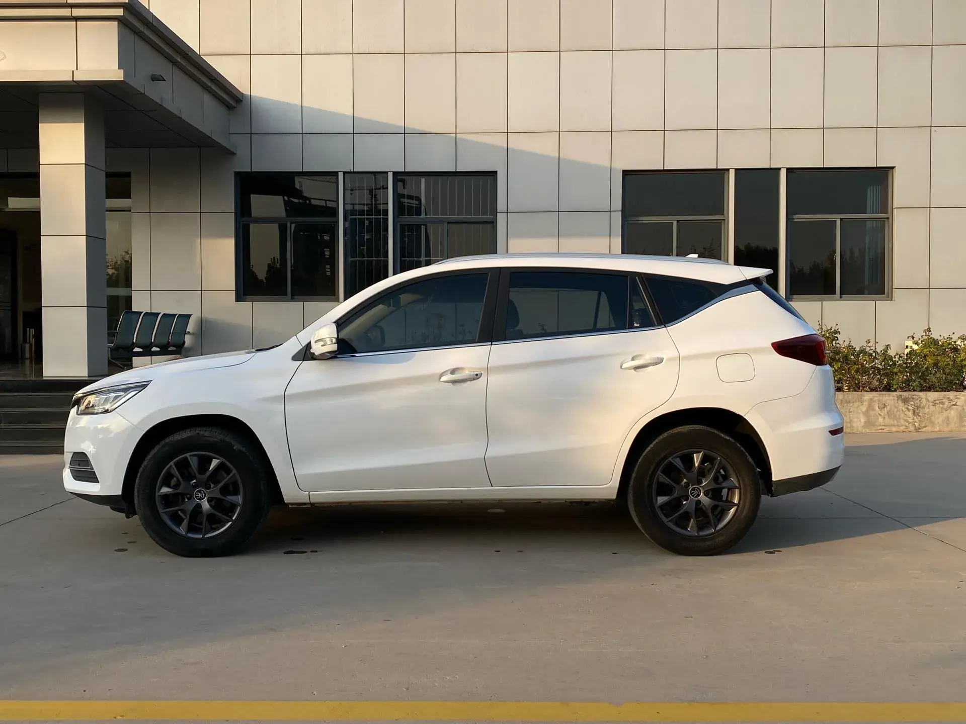 2021 BYD SONG thumbnail 2