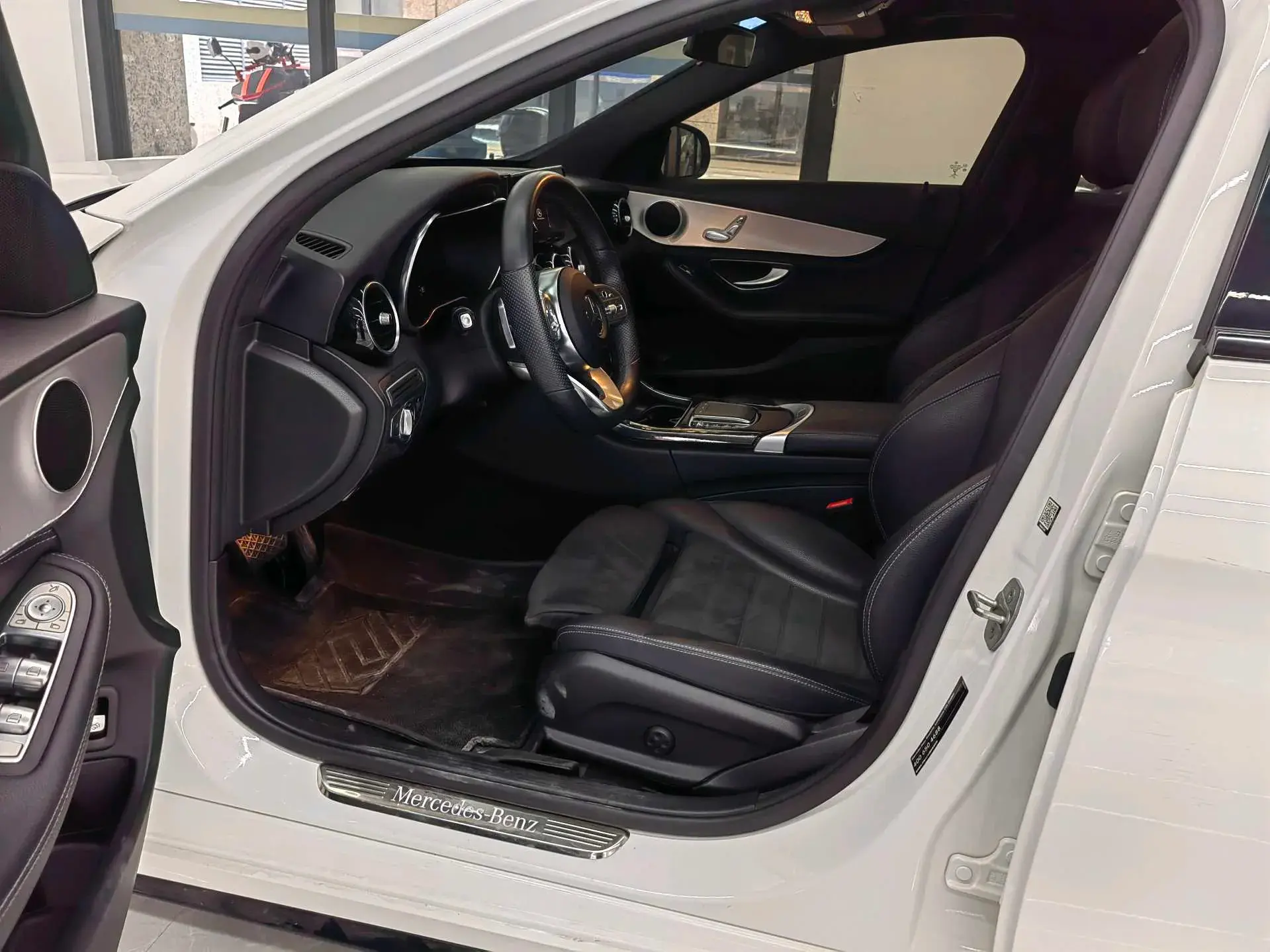 2020 MERCEDES-BENZ C thumbnail 4