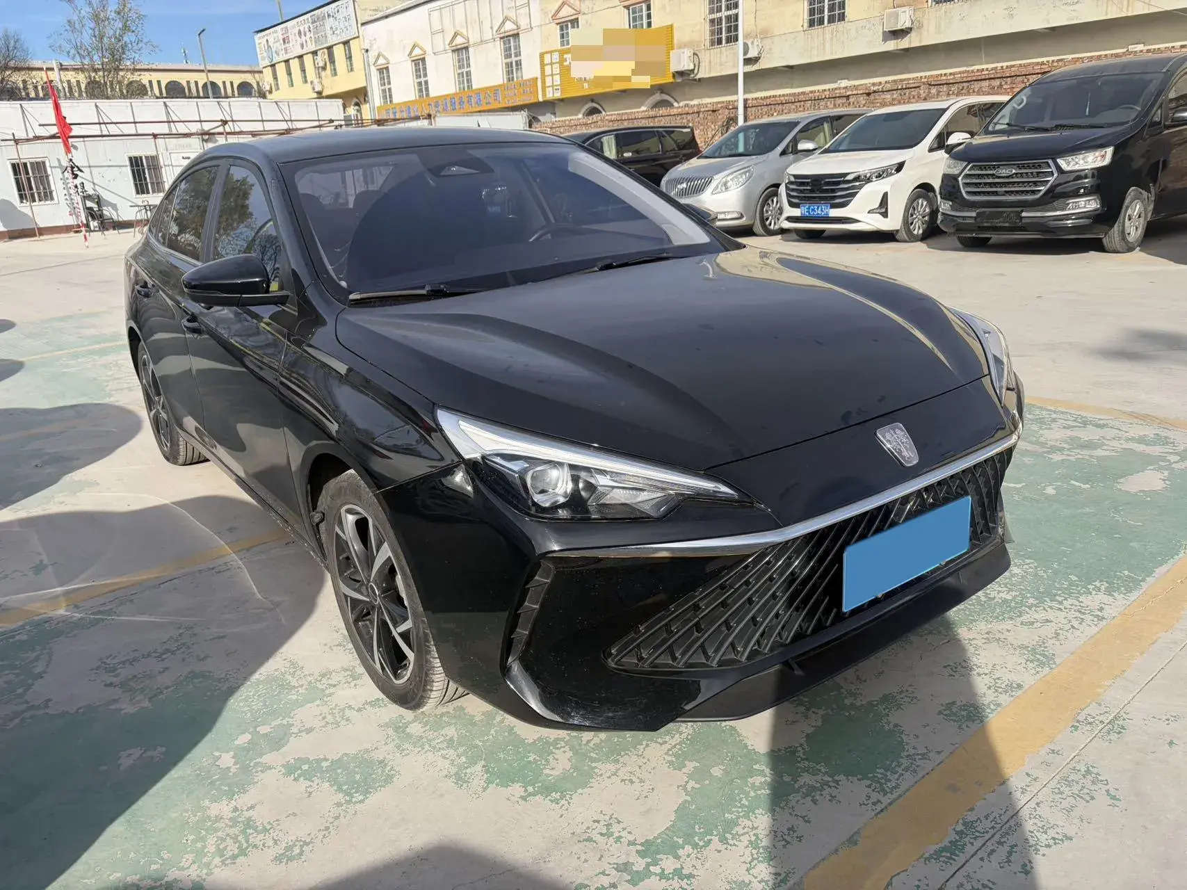 2023 ROEWE I5 thumbnail 3