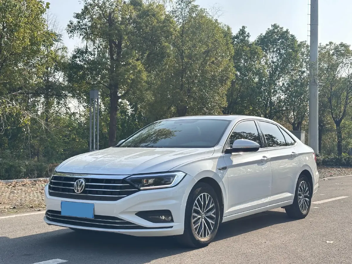 2021 Volkswagen Sagitar 1.4T 150HP L4 7DCT