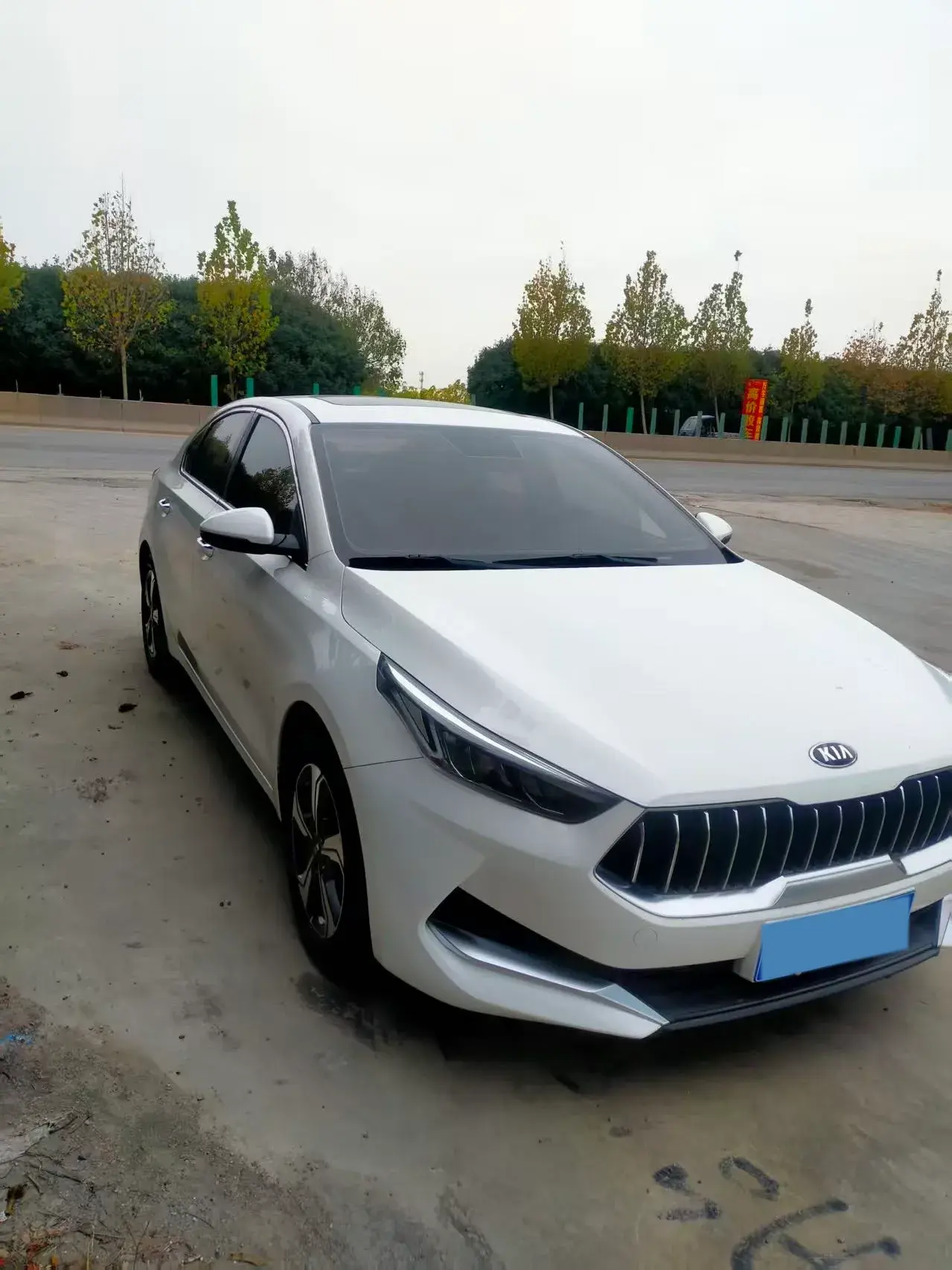 2020 KIA K3 thumbnail 2