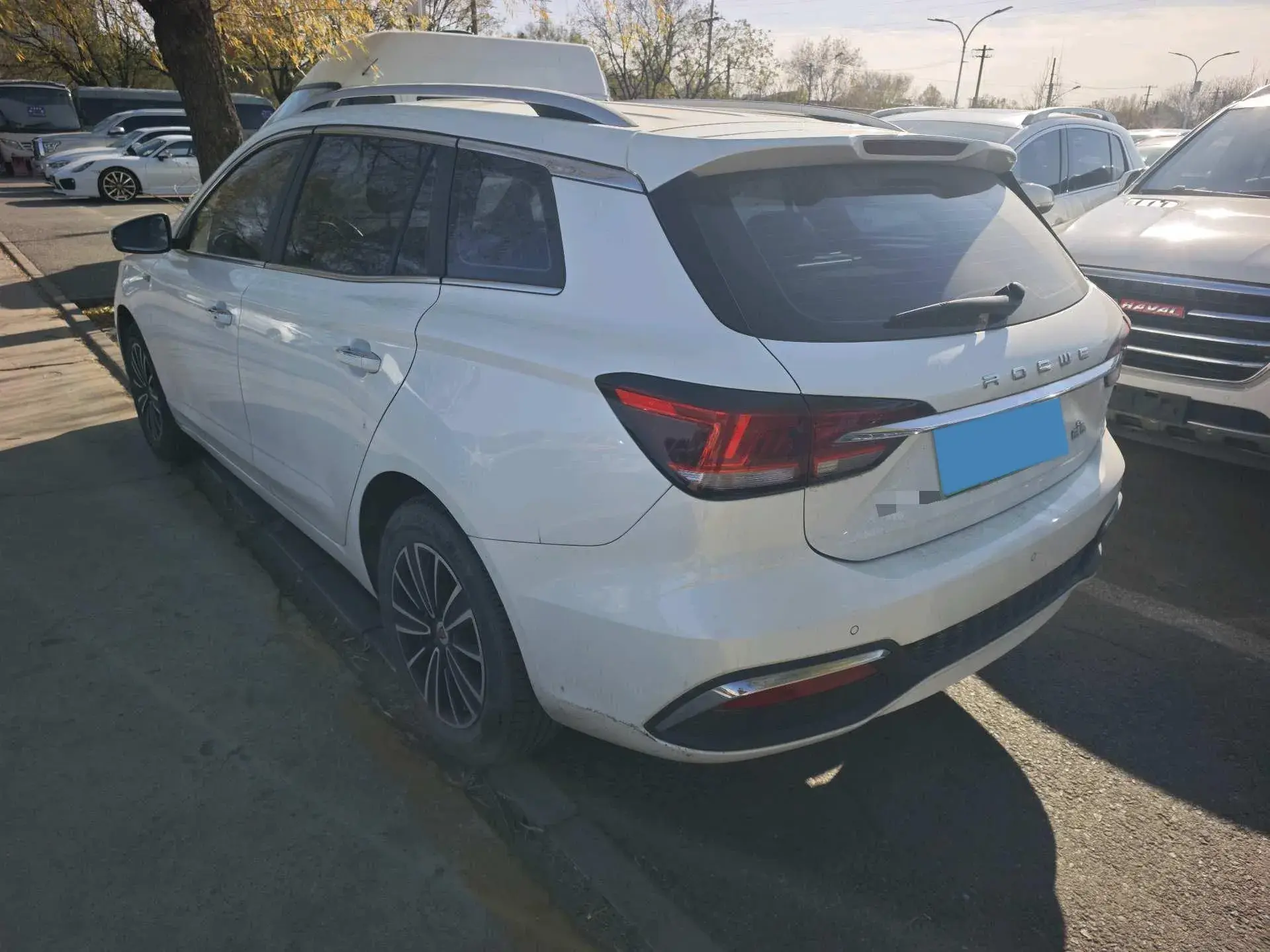 2018 ROEWE EI5 thumbnail 4