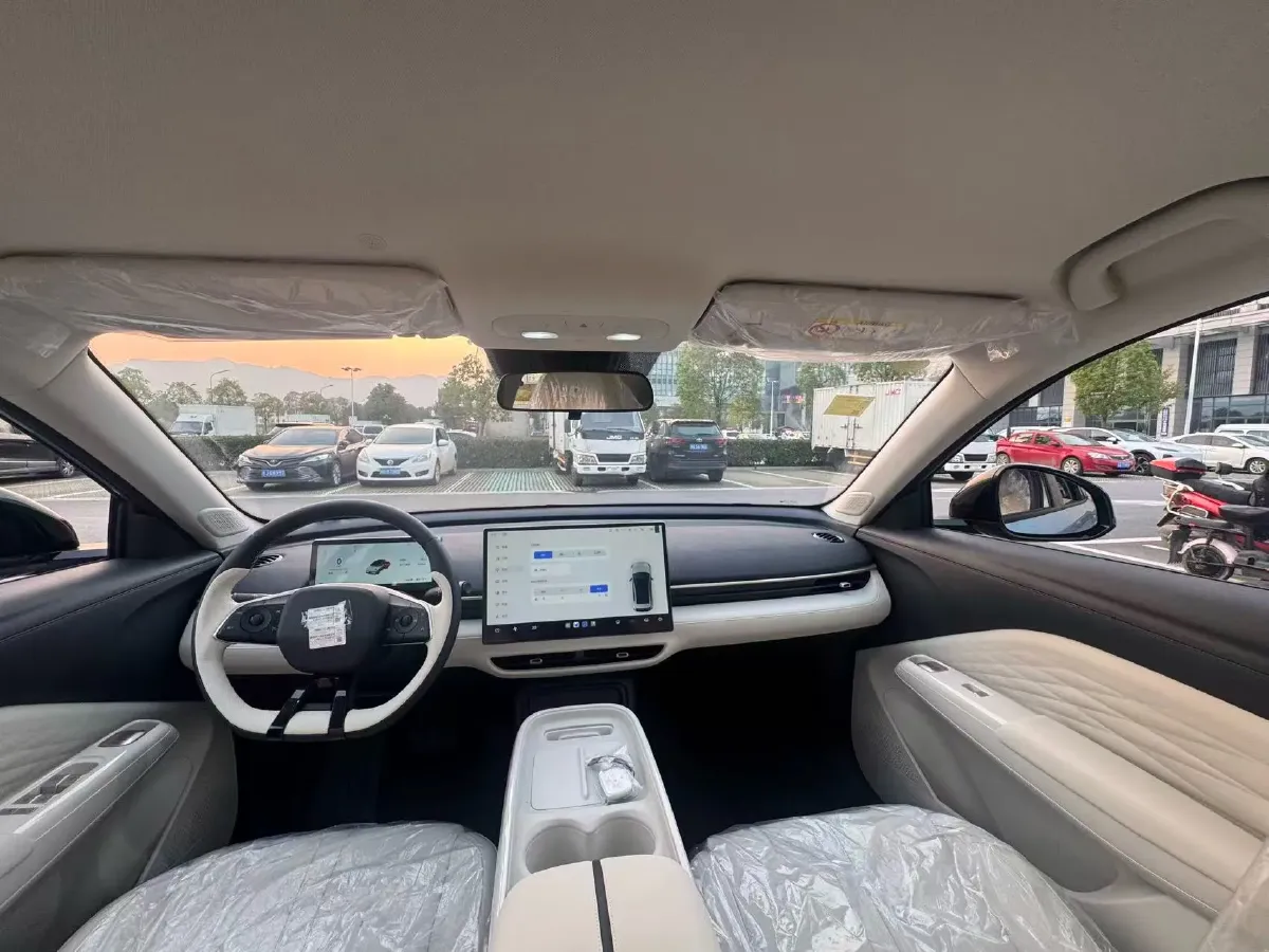 2025 ARCFOX T1 BEV,autocango,china used car exporter,china ev exporter,chinese used car exporter,chinese used ev exporter