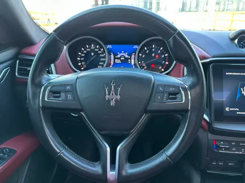 2018 MASERATI GHIBLI thumbnail 3