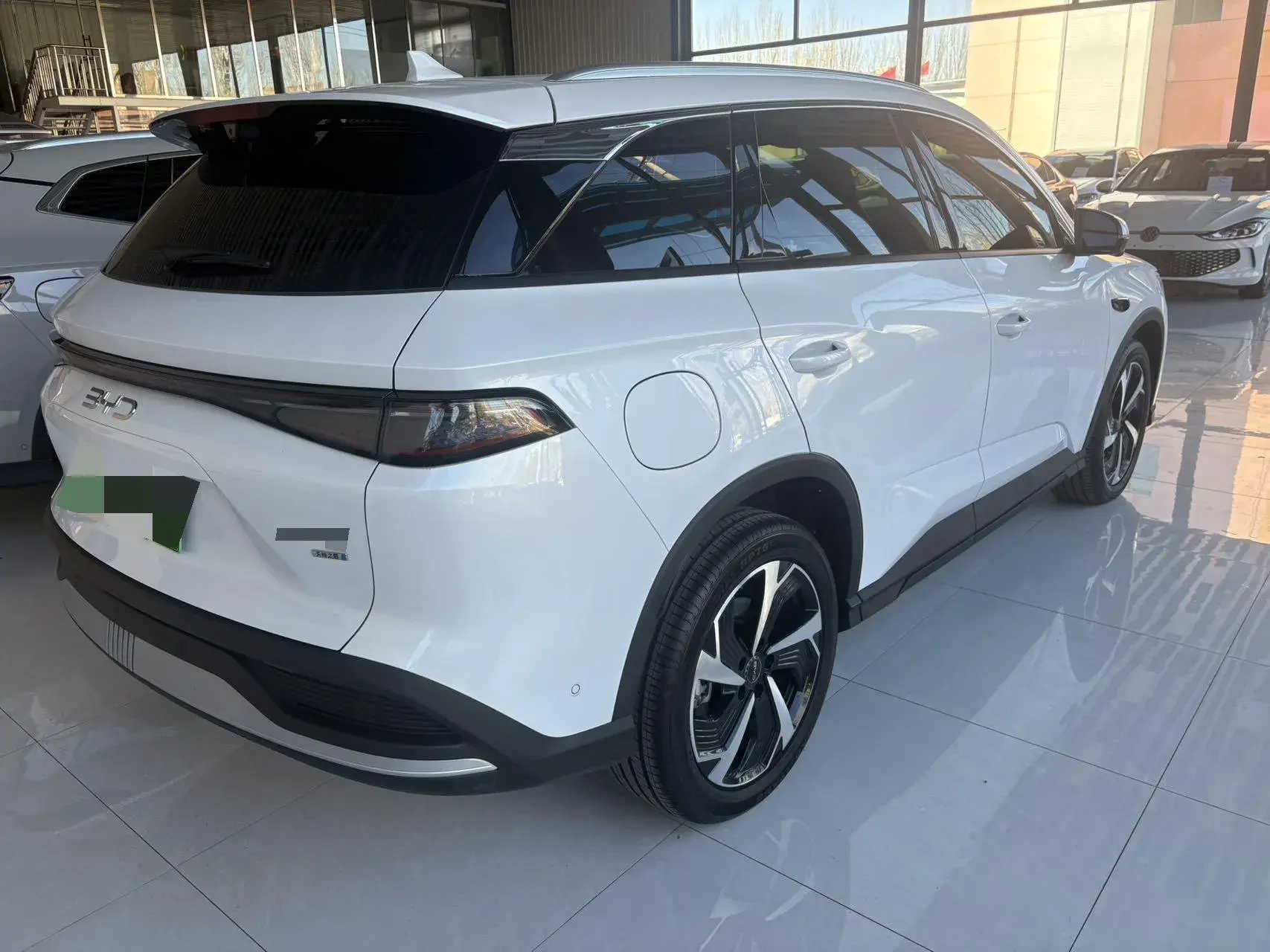 2025 BYD SEA thumbnail 3