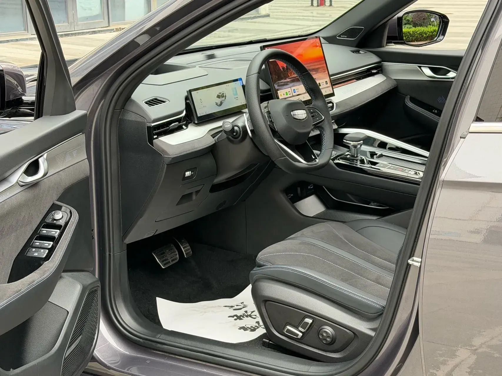 2025 GEELY PREFACE thumbnail 4