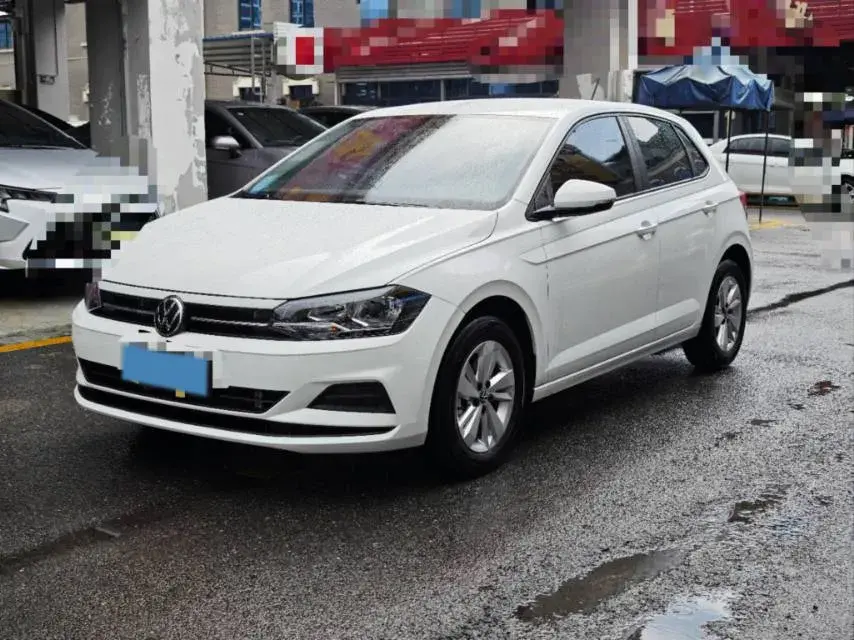 2023 VOLKSWAGEN POLO view 1