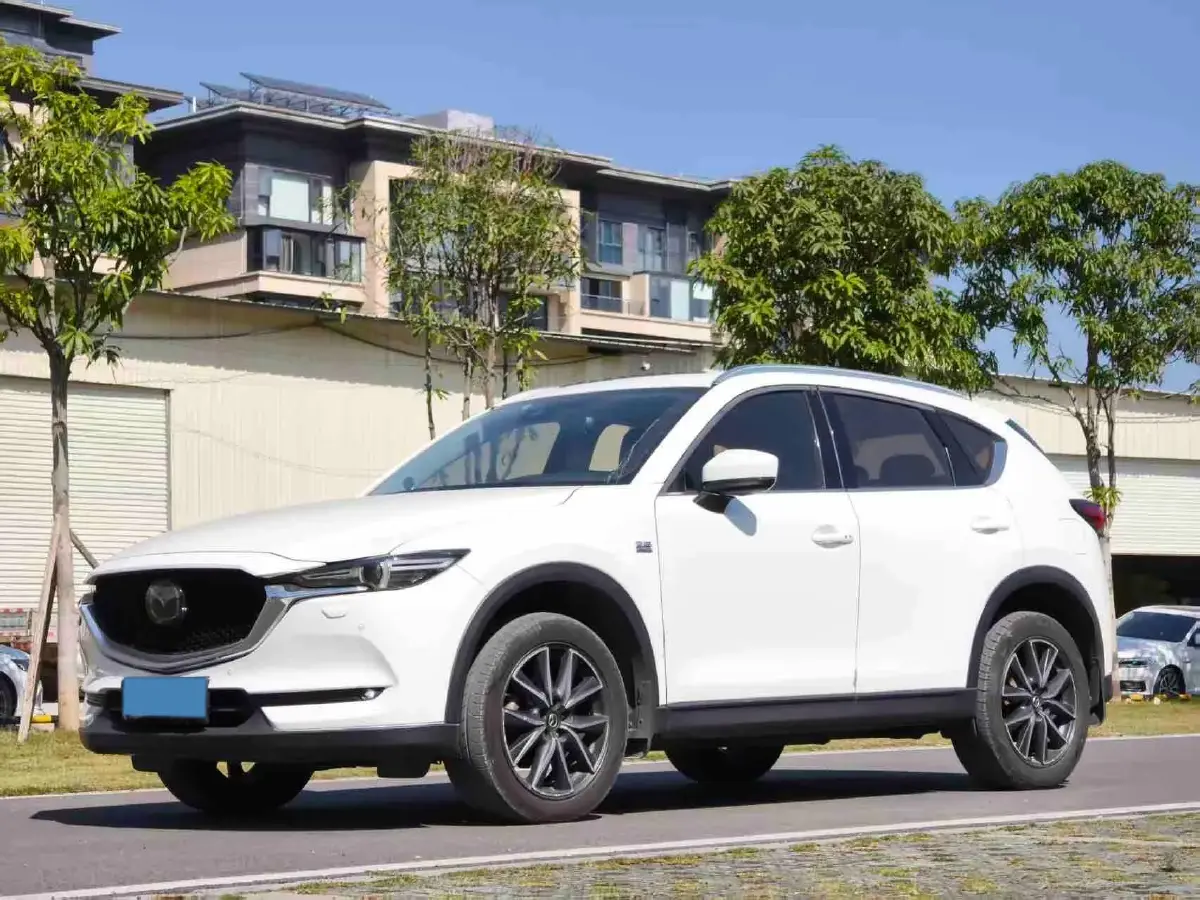 2017 Mazda CX-5 2.5L 196HP L4 6AT 2017 Mazda CX-5 2.5L 196HP L4 6AT