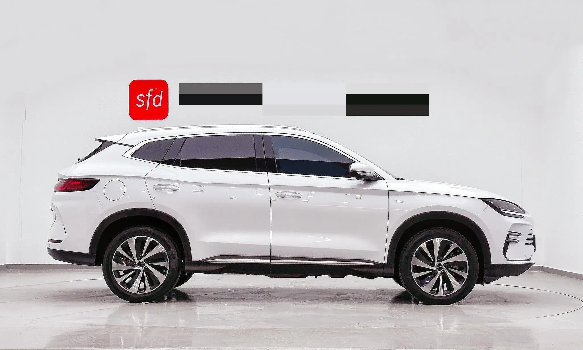 2024 BYD SONG thumbnail 3