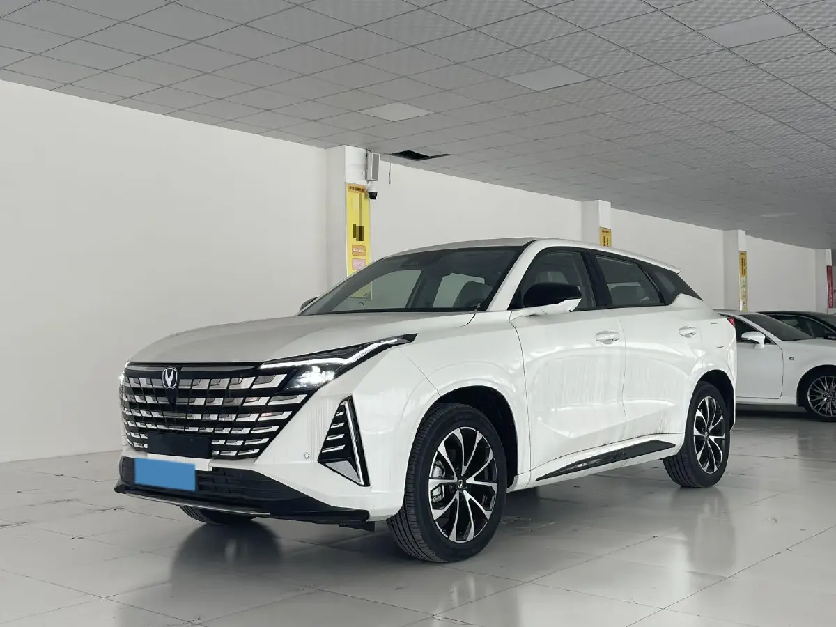 2024 ChangAn UNI-Z 1.5L 98HP L4 E-CVT PHEV 18.4KWH