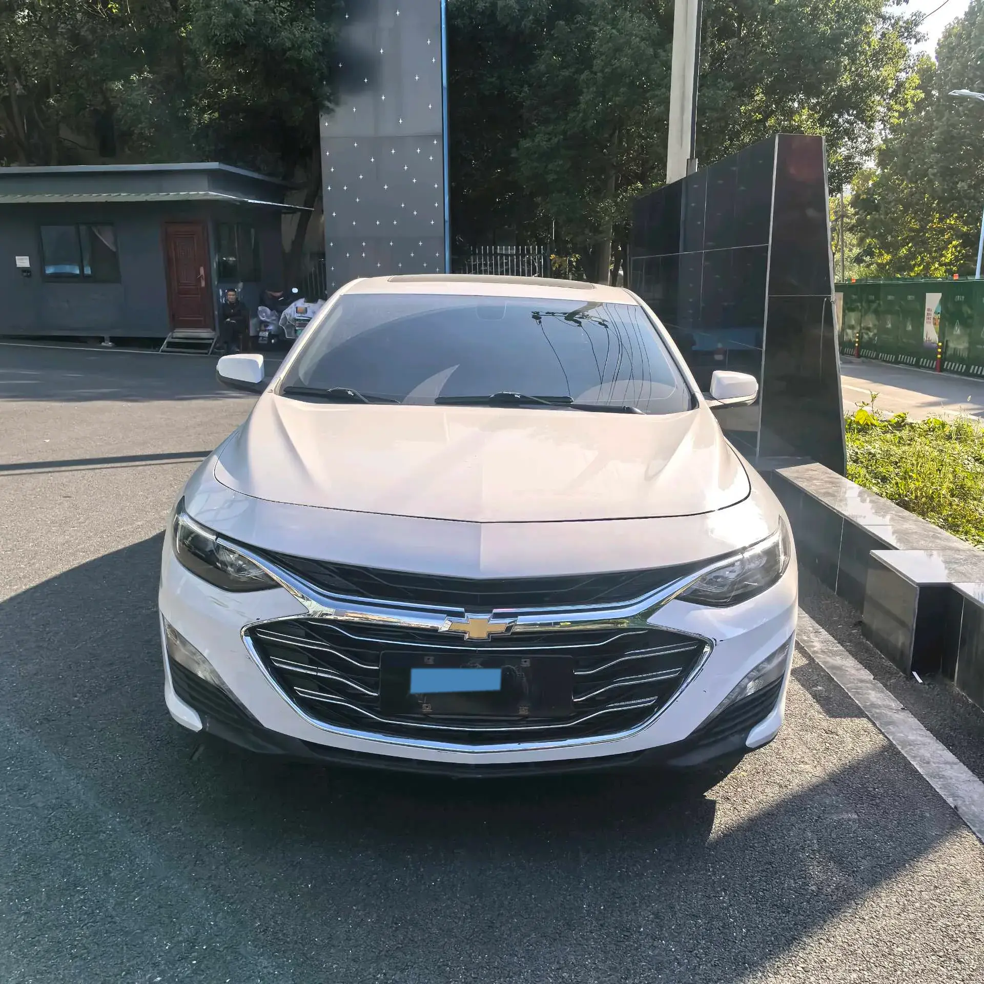2020 CHEVROLET MALIBU thumbnail 2