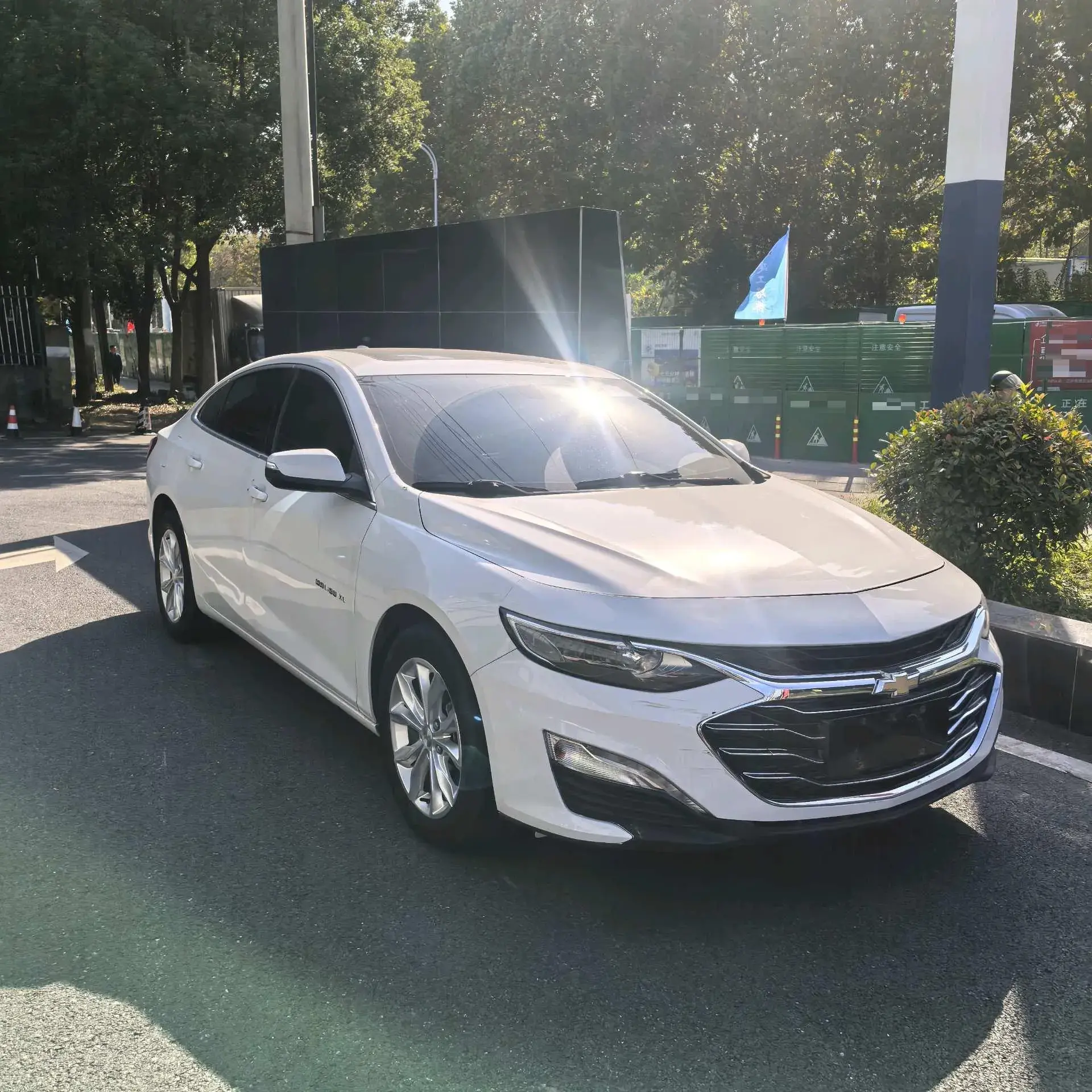 2020 CHEVROLET MALIBU thumbnail 3