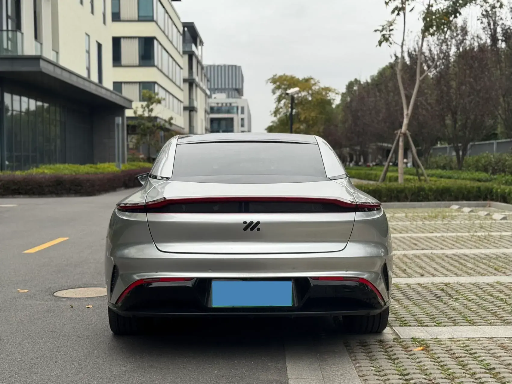 2022 IM L7 thumbnail 4