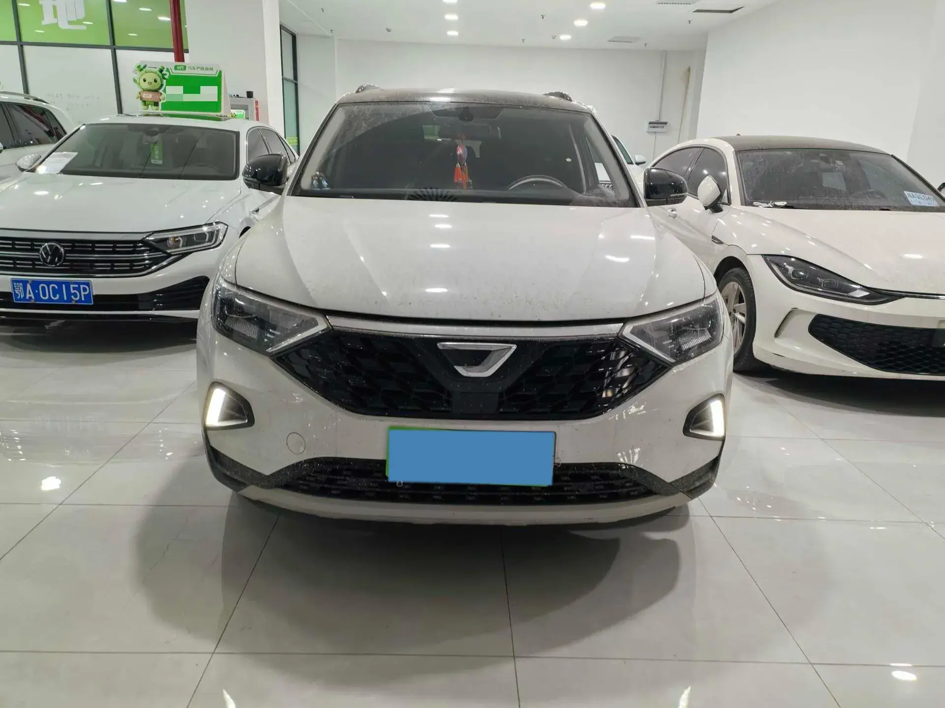 2022 JETTA VS7 thumbnail 4