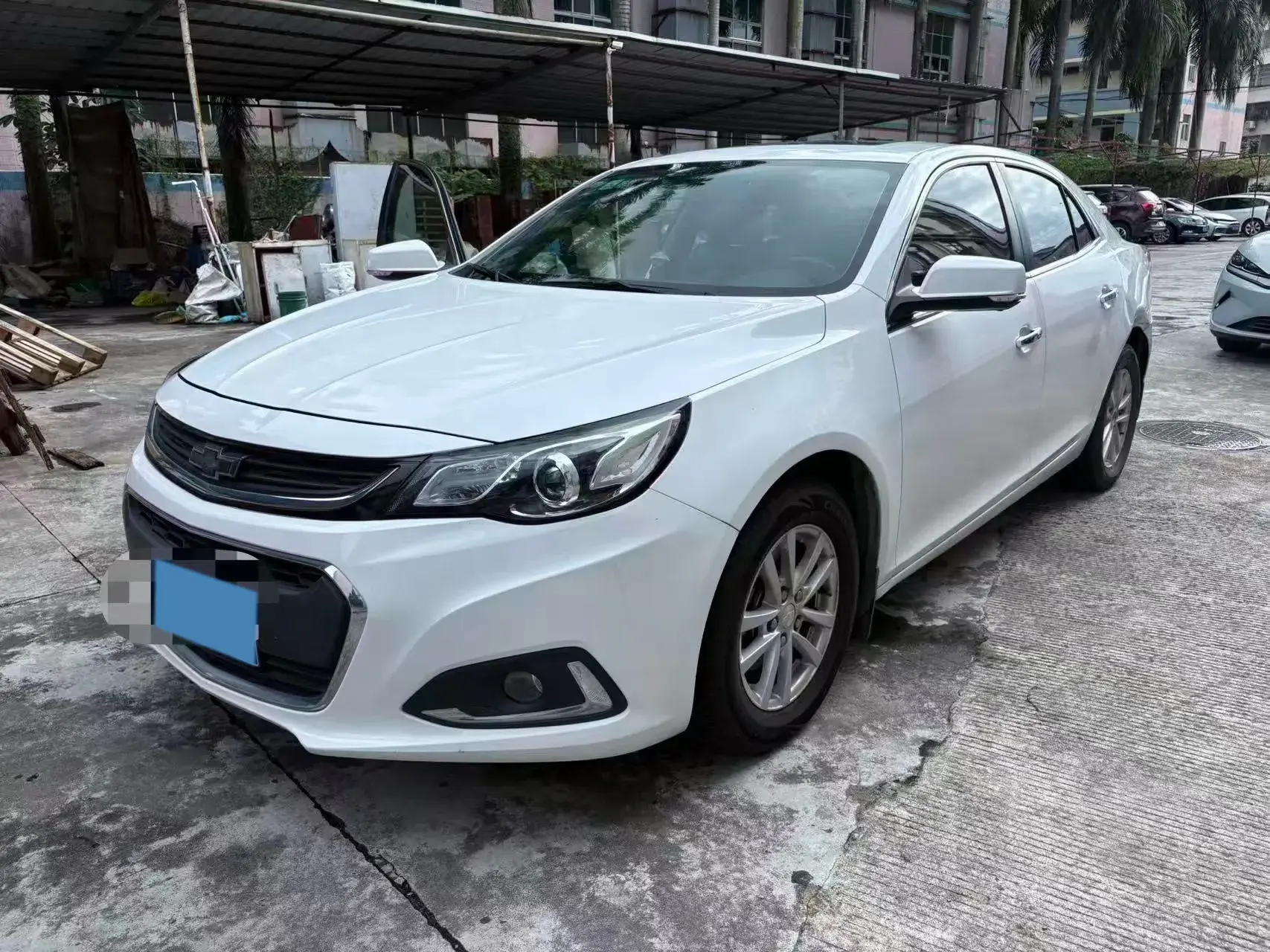 2018 CHEVROLET MALIBU view 1