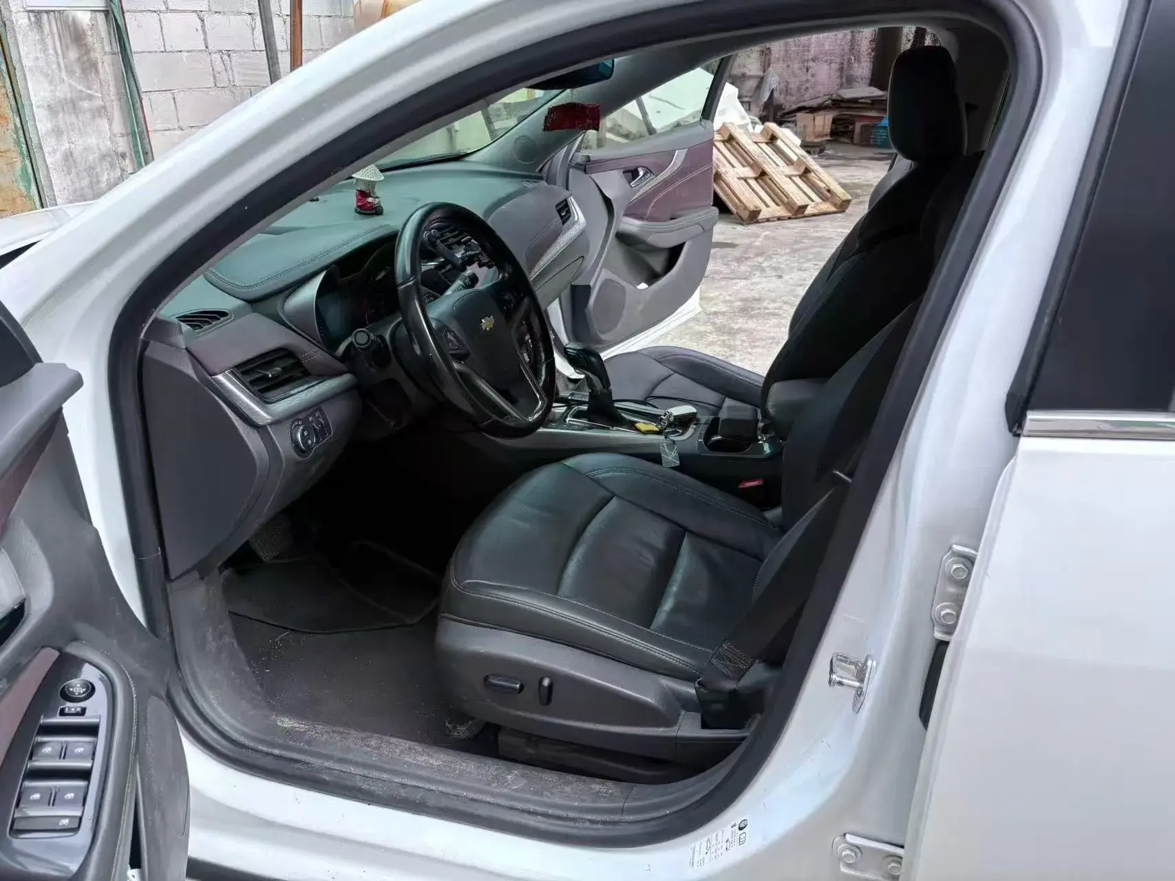 2018 CHEVROLET MALIBU thumbnail 2