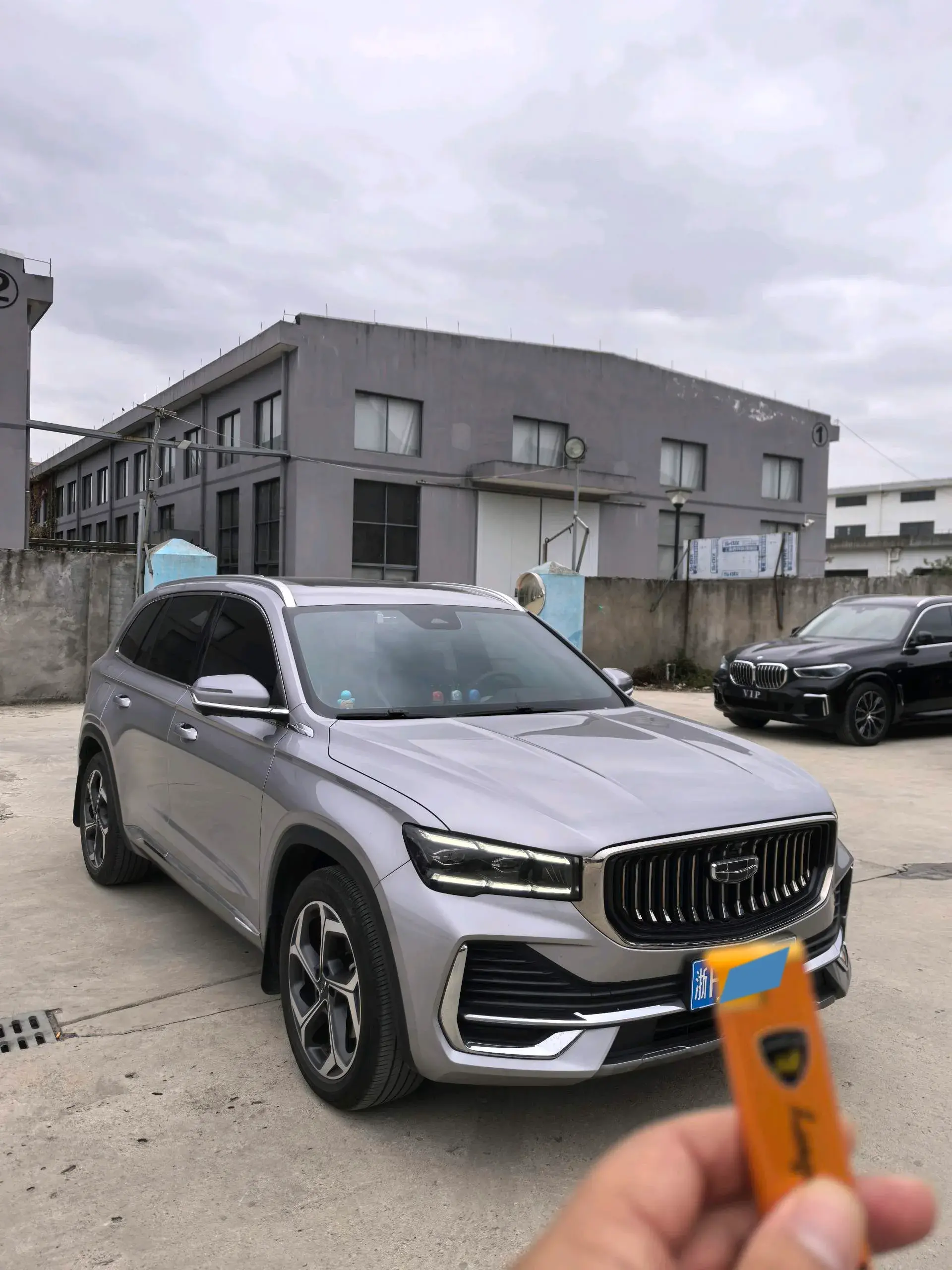 2021 GEELY MONJARO thumbnail 3