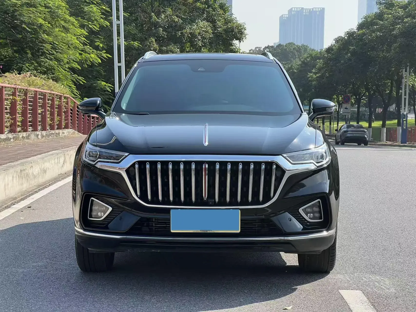 2022 HONGQI HS5 thumbnail 2
