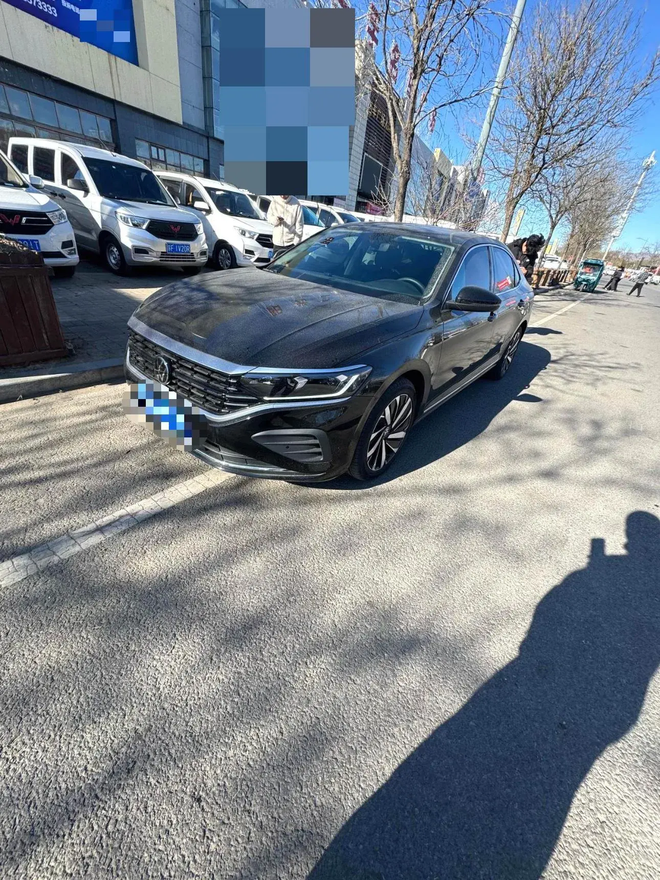 2024 VOLKSWAGEN PASSAT view 1