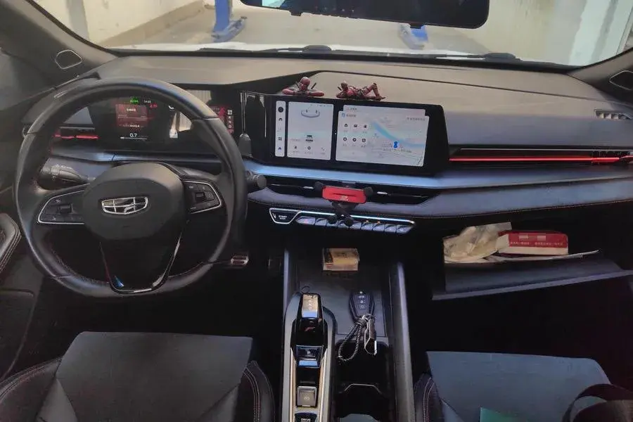 2022 GEELY BINRAY thumbnail 4