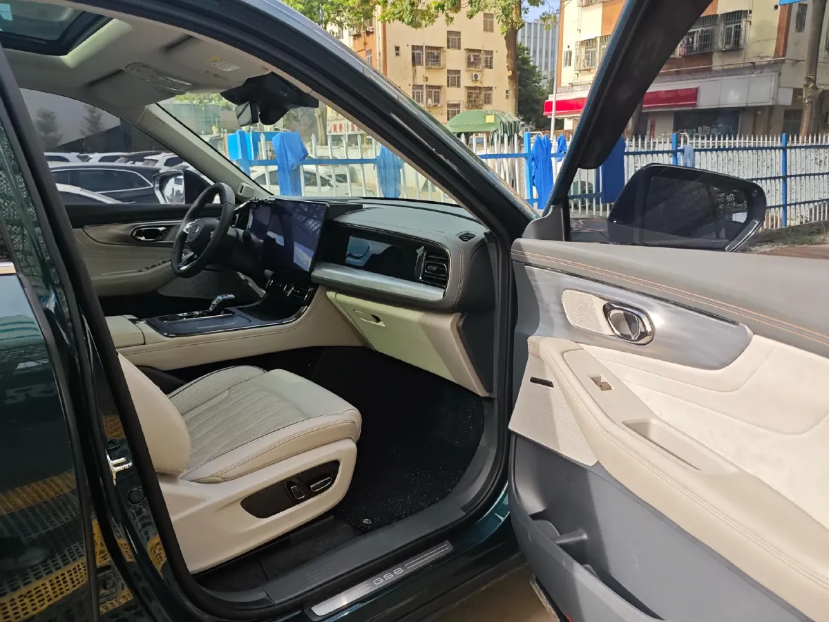 2022 GAC Trumpchi GS8 2.0T 190HP L4 E-CVT Hybrid,autocango,china used car exporter,china ev exporter,chinese used car exporter,chinese used ev exporter