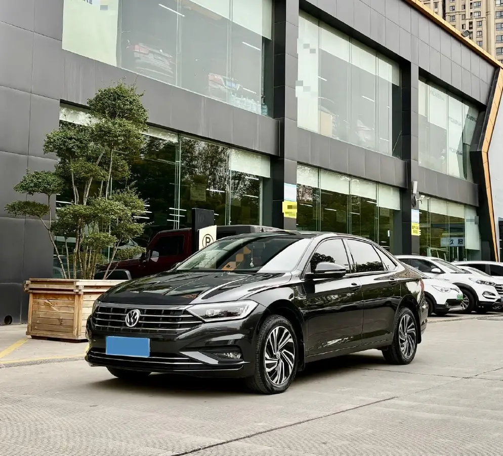 2022 Volkswagen Sagitar 1.4T 150HP L4 7DCT