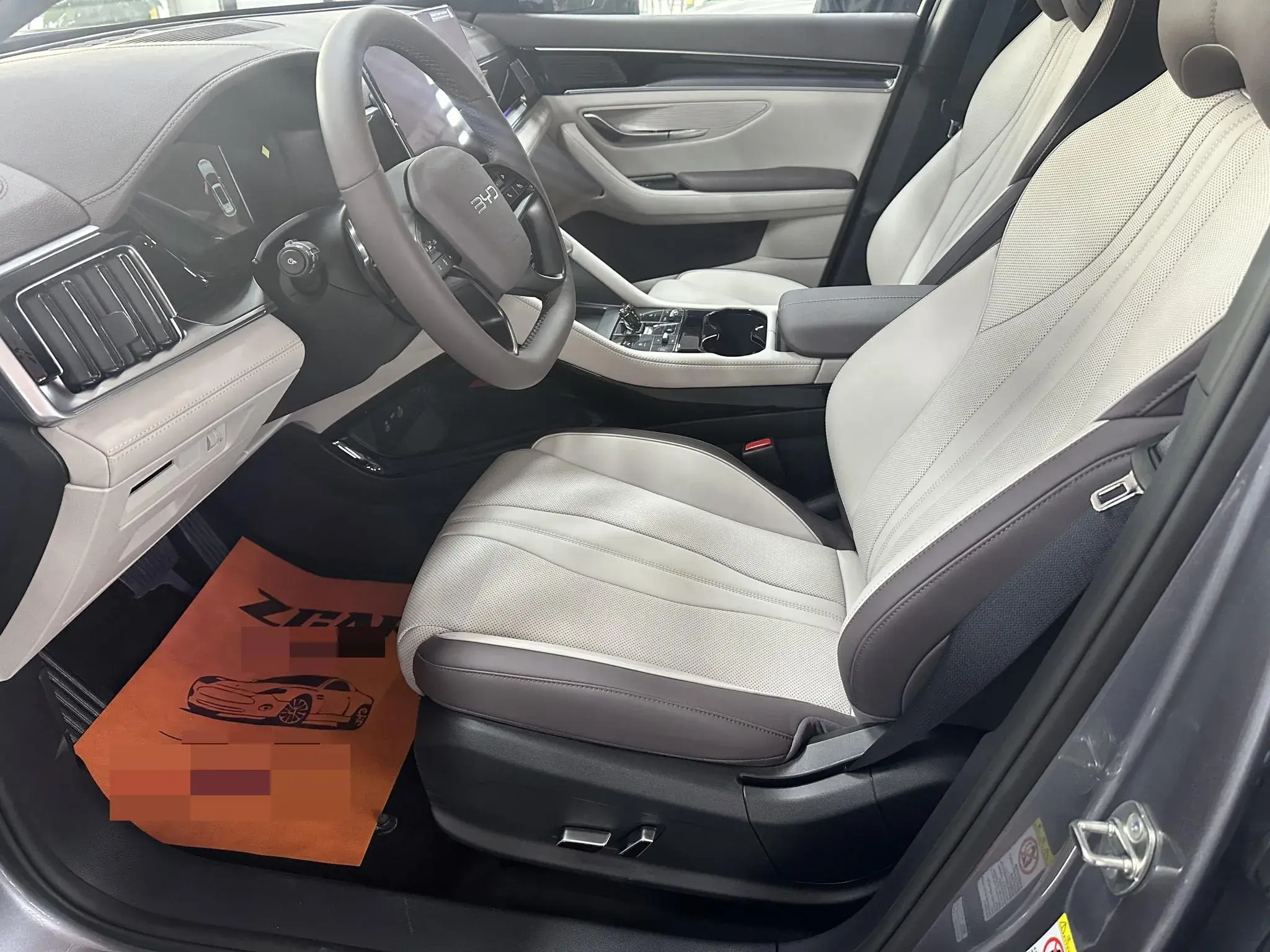 2025 BYD SONG thumbnail 4