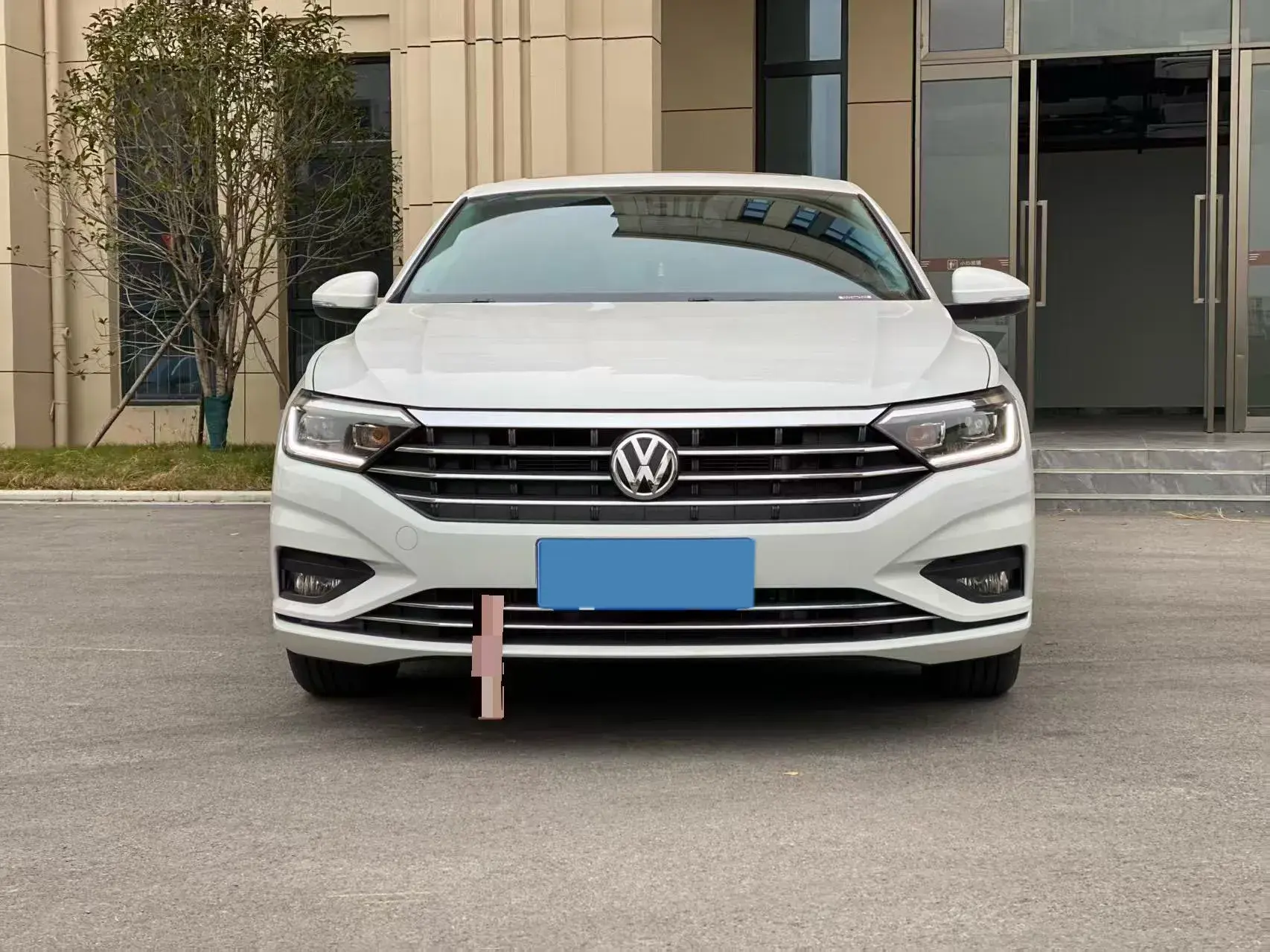 2020 VOLKSWAGEN SAGITAR thumbnail 4