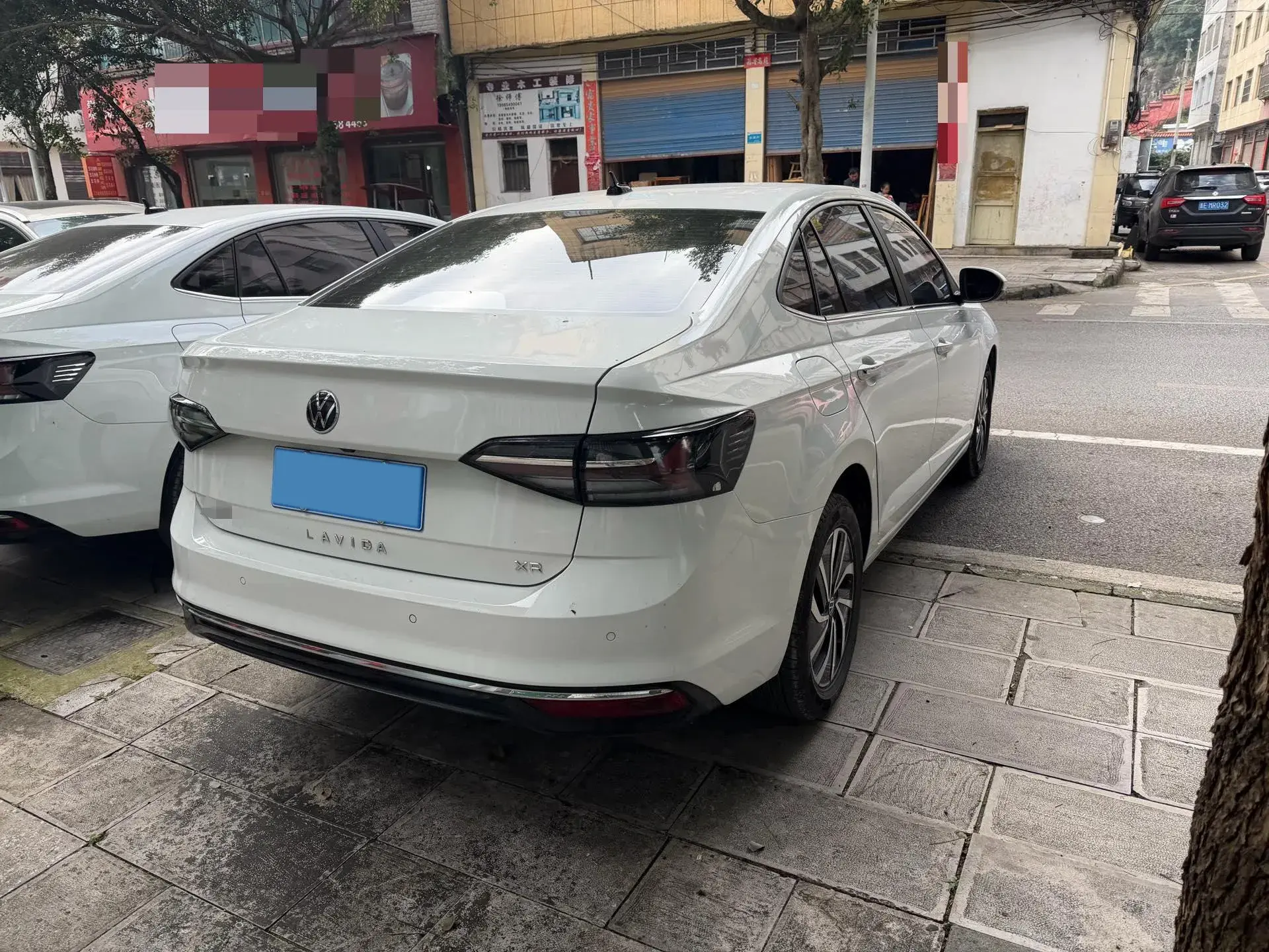 2023 VOLKSWAGEN LAVIDA thumbnail 4