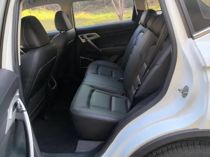 2018 GEELY AZKARRA thumbnail 4