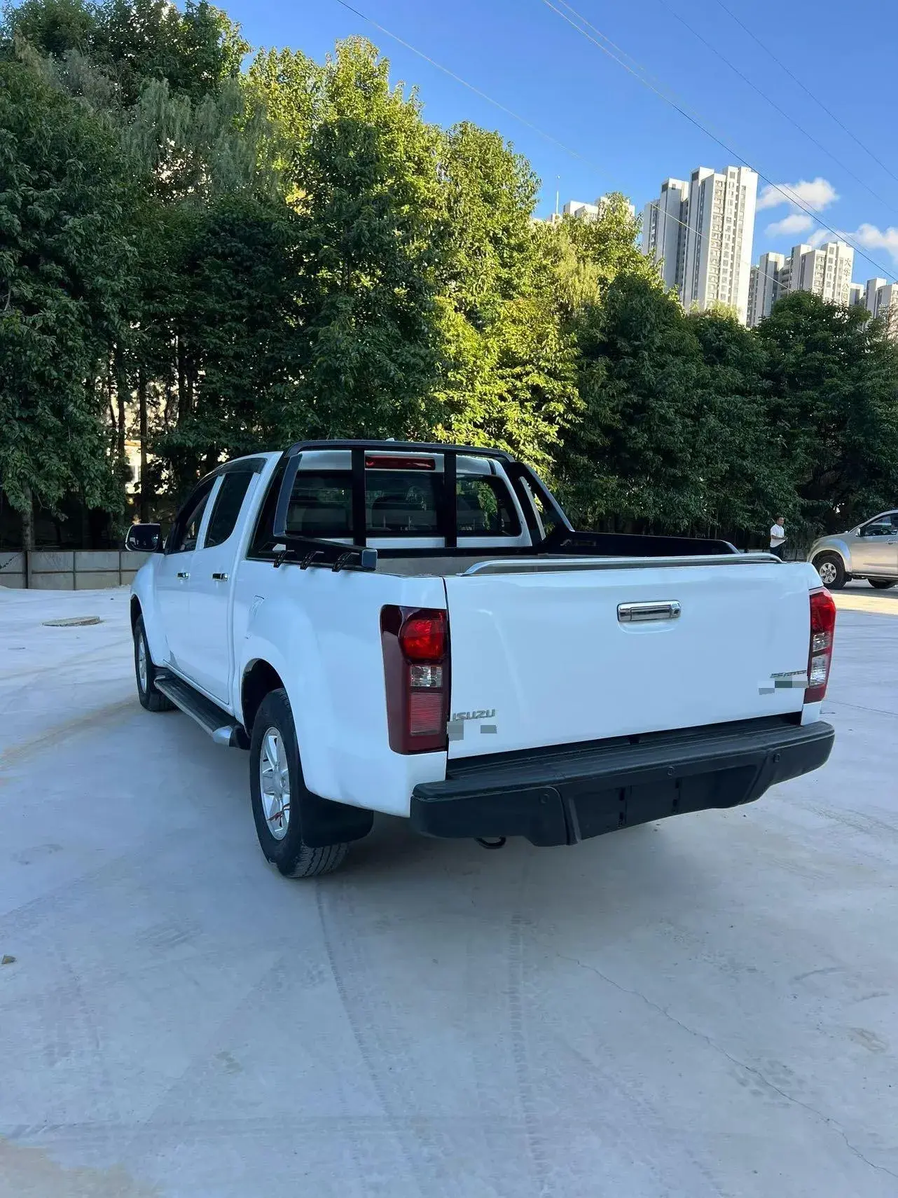 2020 ISUZU LINGTUO thumbnail 4