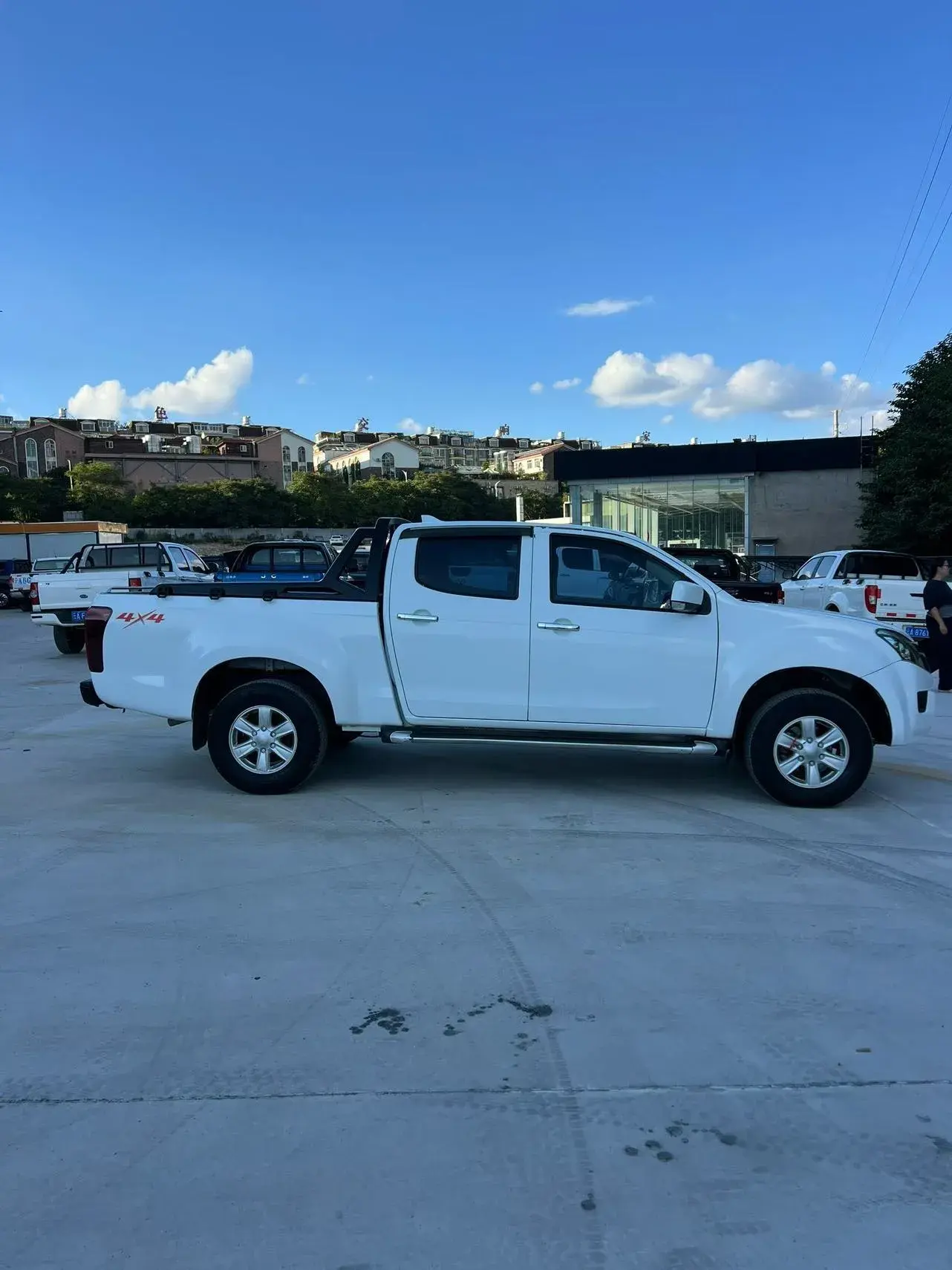 2020 ISUZU LINGTUO thumbnail 2
