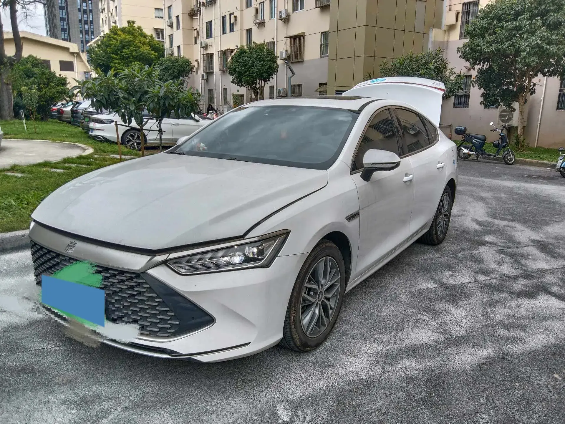 2024 BYD QIN view 1