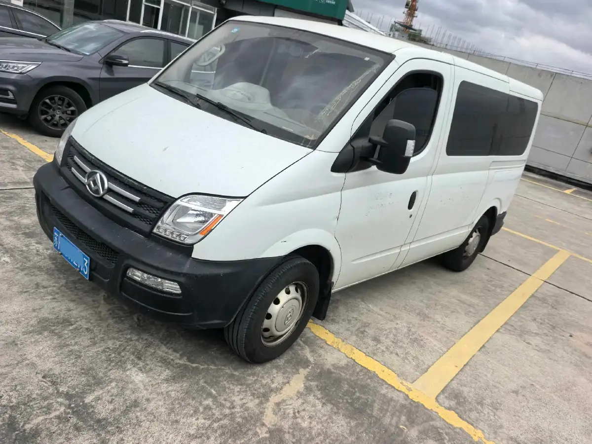 2019 MAXUS XinTu V80 2.5T 136HP L4 6MT