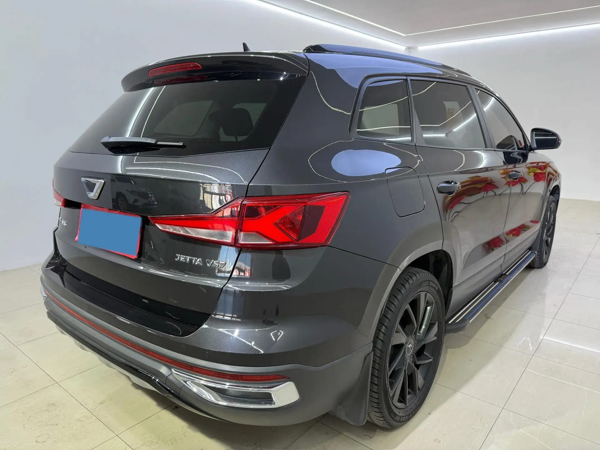 2021 JETTA VS7 thumbnail 4