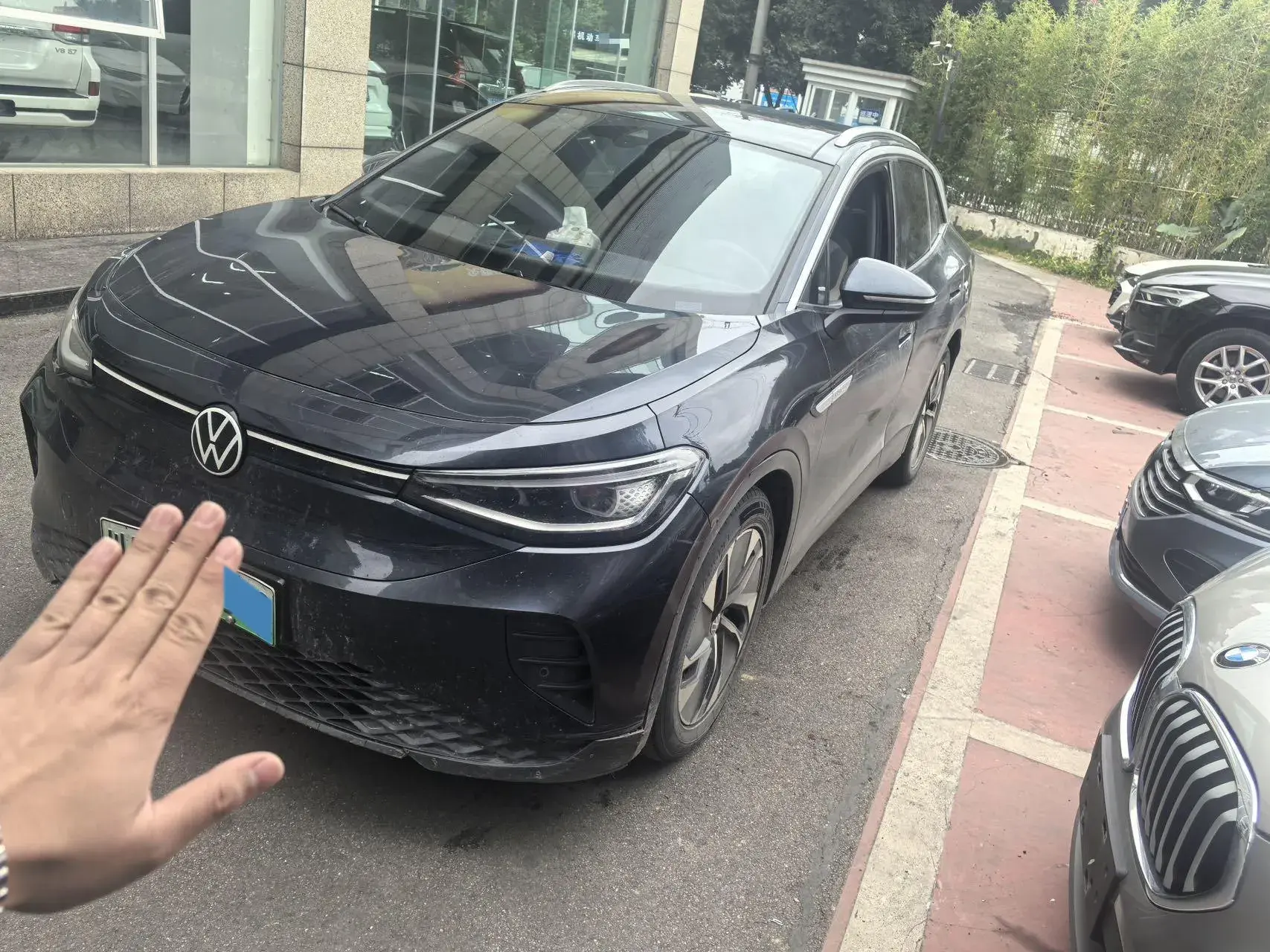 2024 VOLKSWAGEN ID.4 view 1