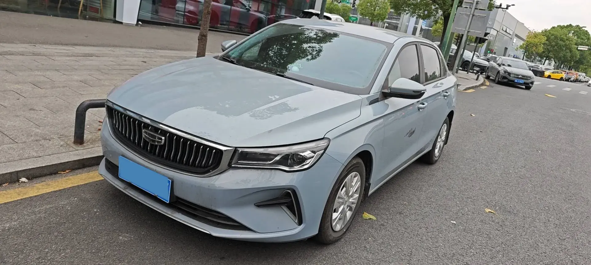 2025 GEELY EMGRAND view 1