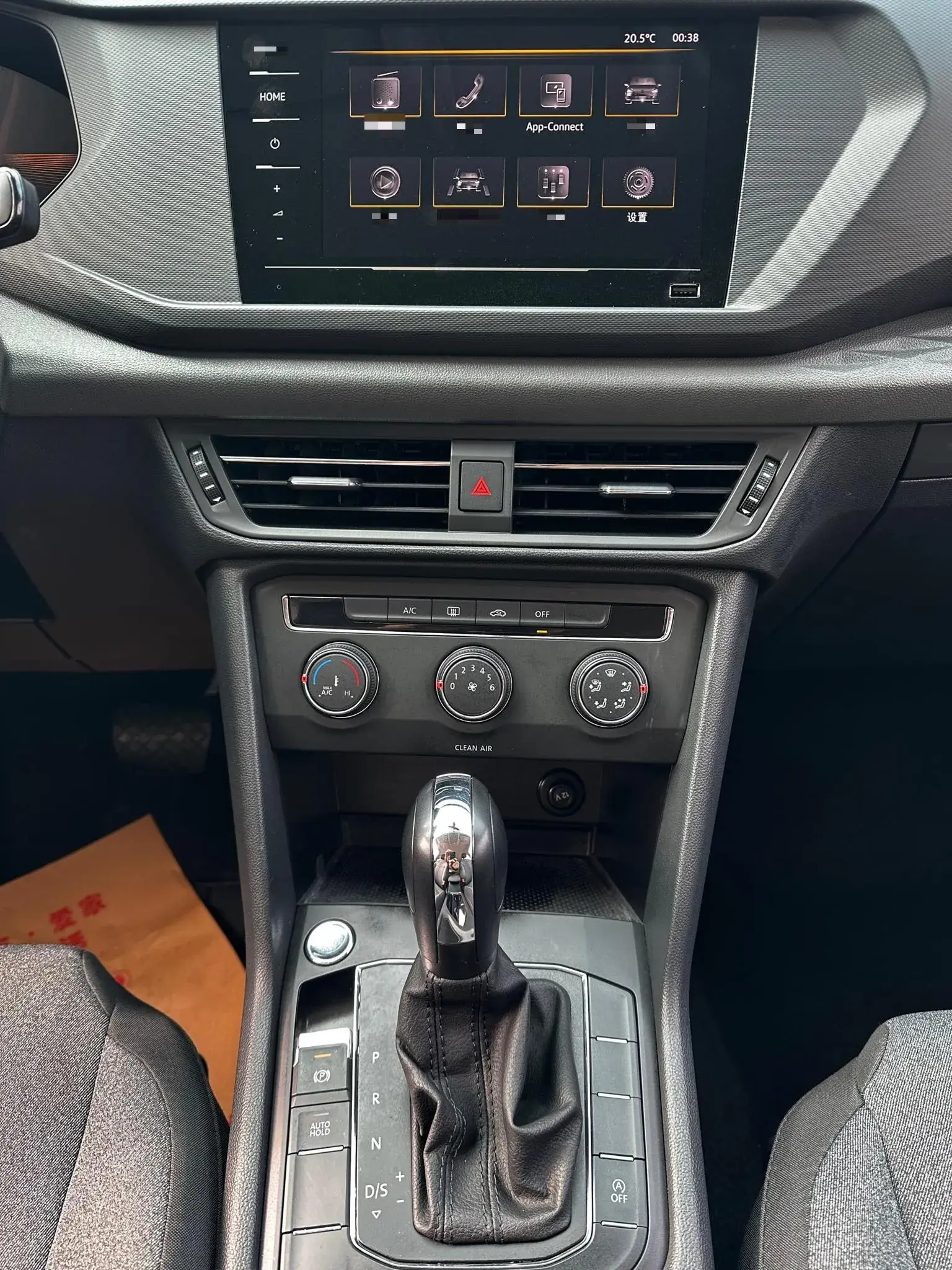 2022 VOLKSWAGEN THARU thumbnail 4
