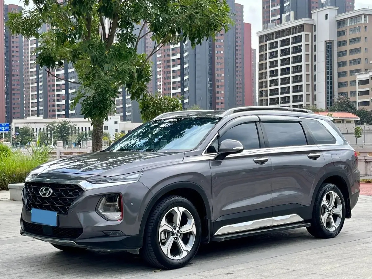 2019 Hyundai Santafe 2.0T 240HP L4 8AT