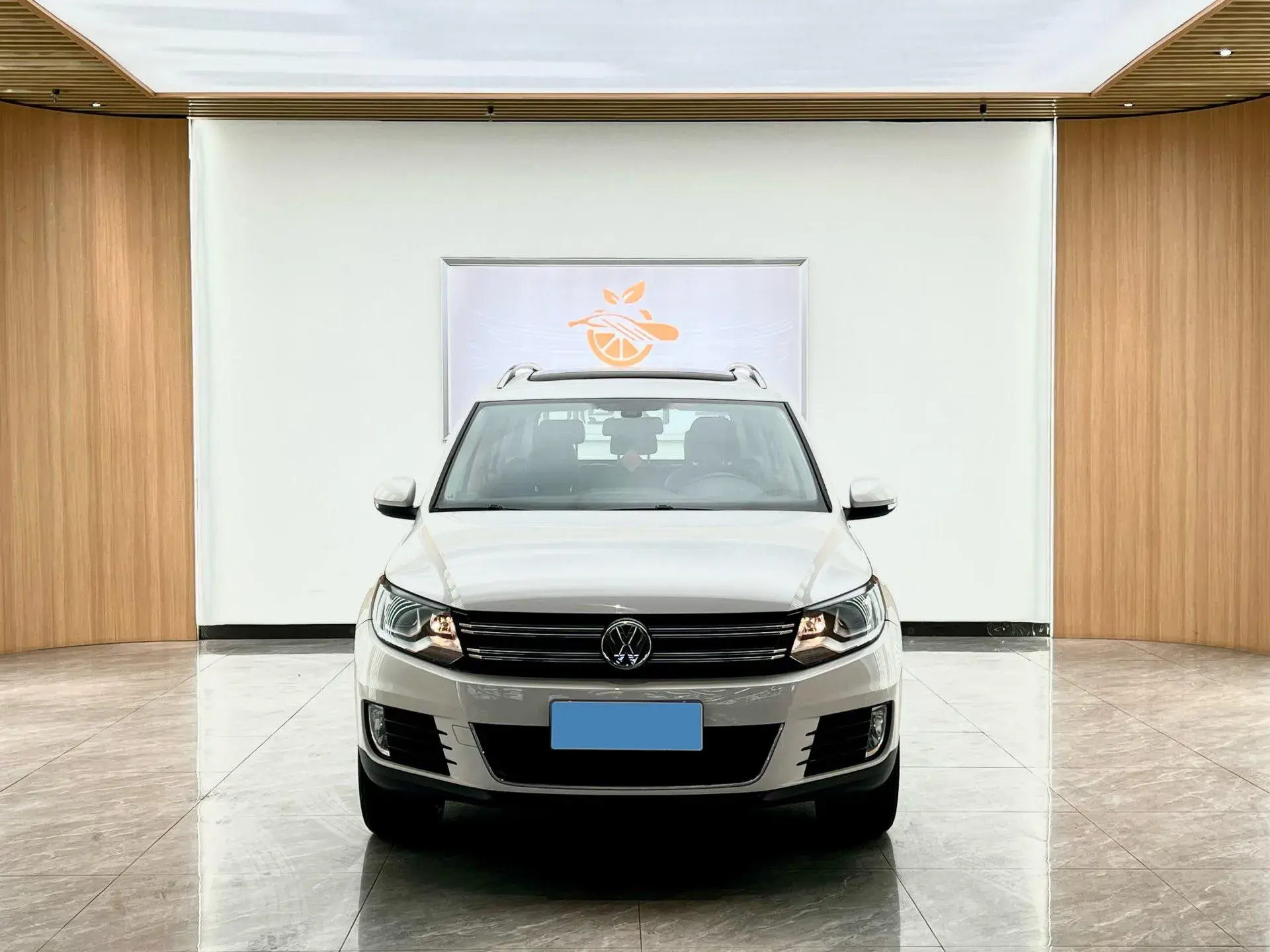 2016 VOLKSWAGEN TIGUAN thumbnail 3