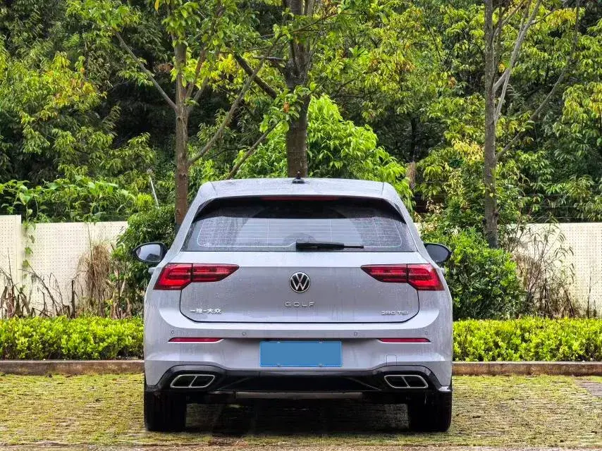 2023 VOLKSWAGEN GOLF thumbnail 4