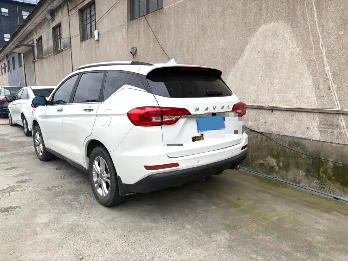 2018 HAVAL M6 thumbnail 3