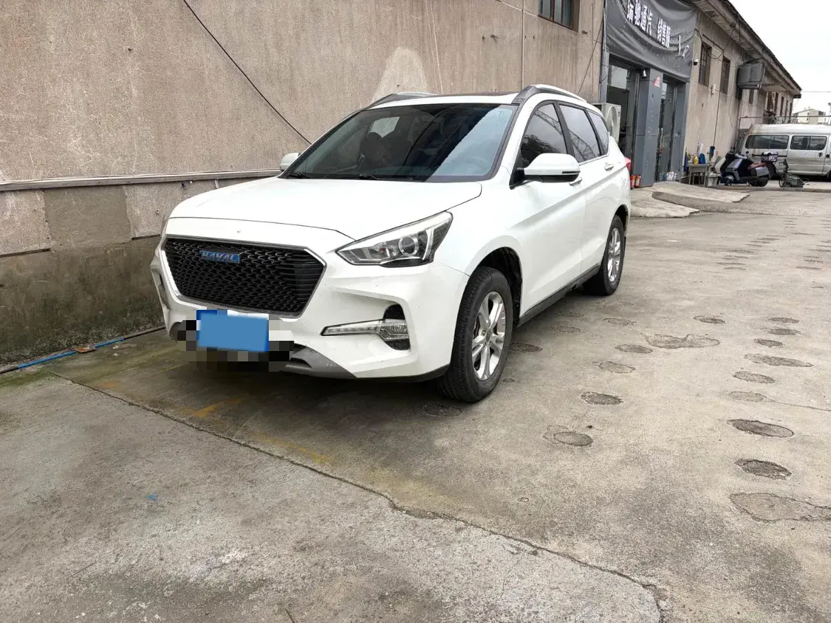 2018 HAVAL M6 view 1