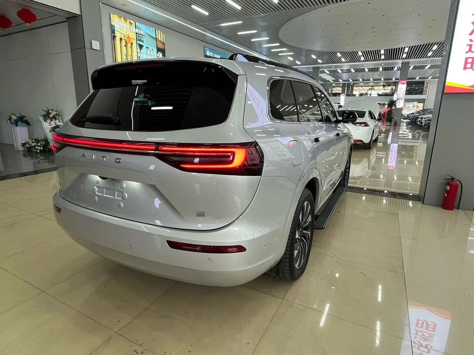 2024 AITO AITO thumbnail 4