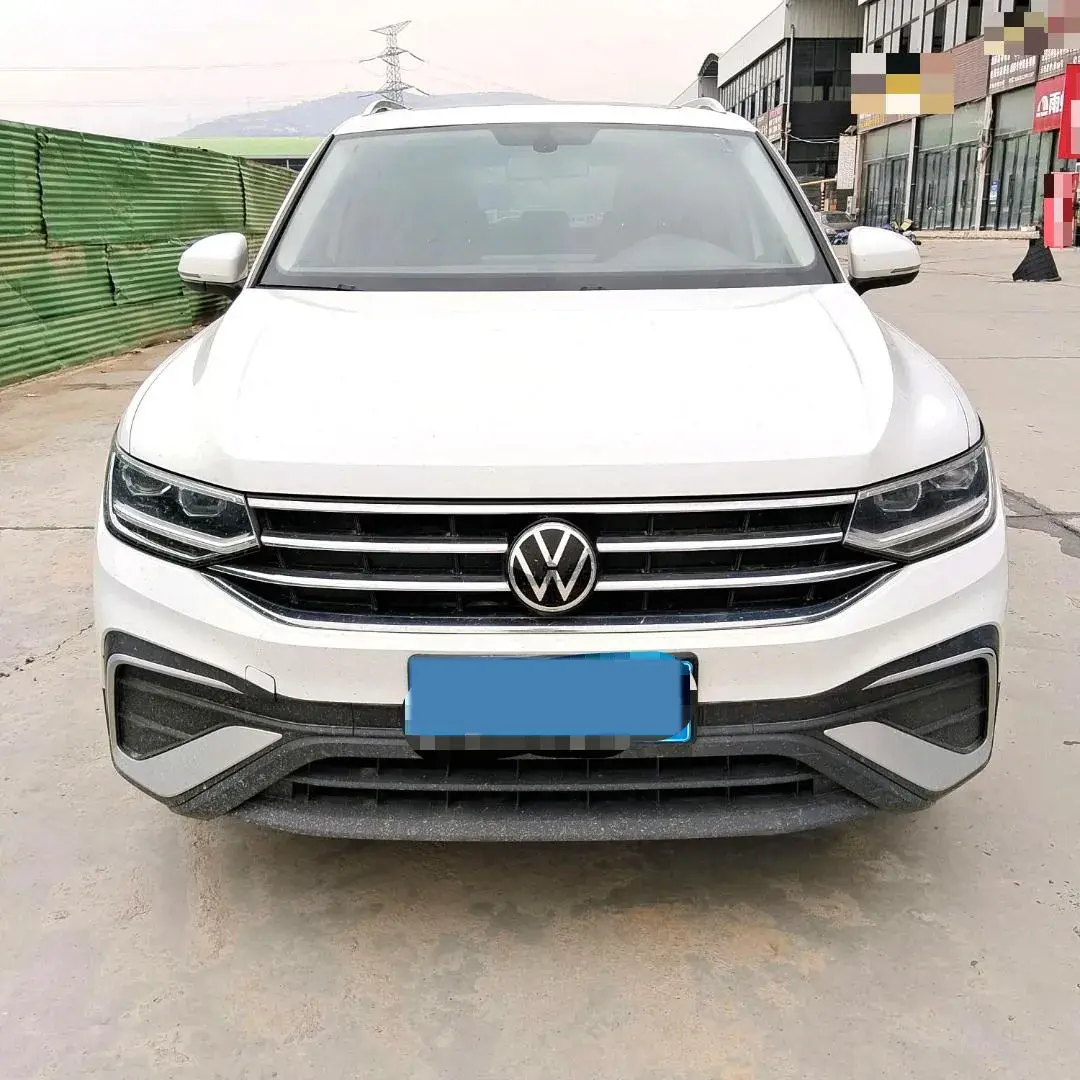 2023 VOLKSWAGEN TIGUAN thumbnail 2