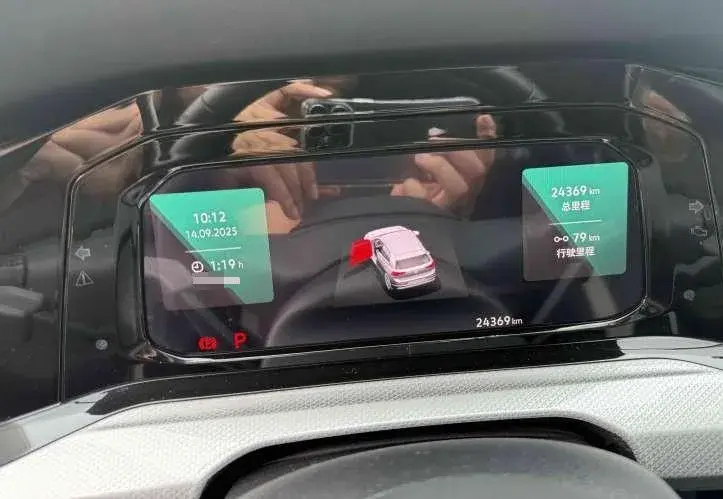 2021 VOLKSWAGEN GOLF thumbnail 3