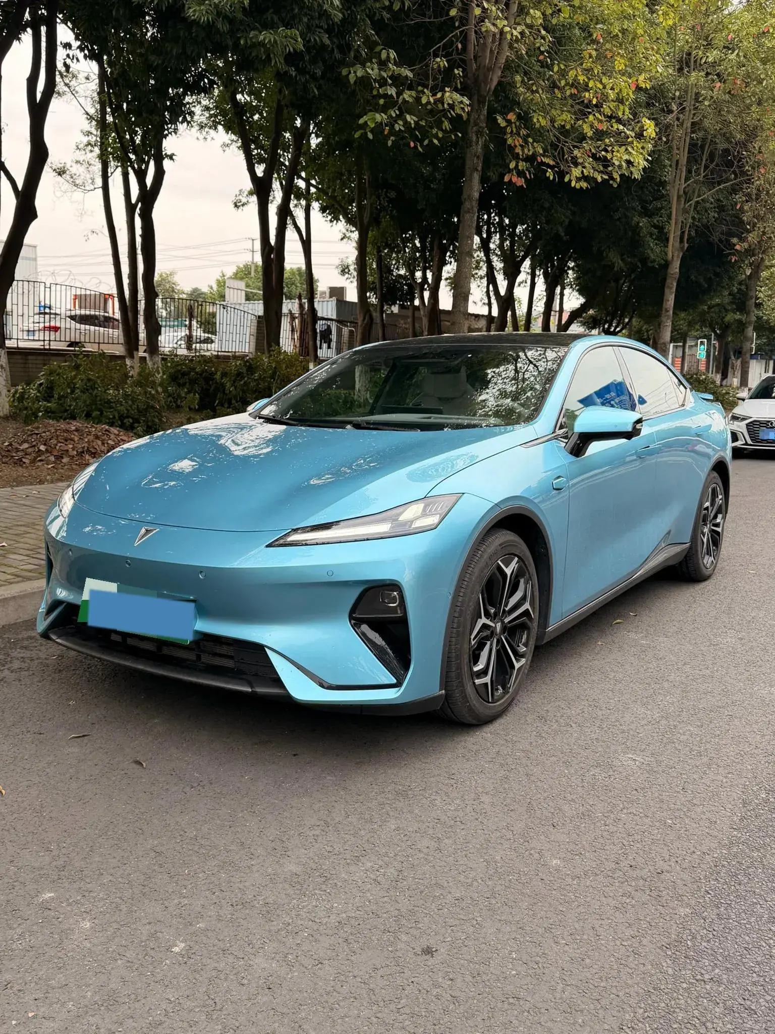 2024 DEEPAL L07 view 1