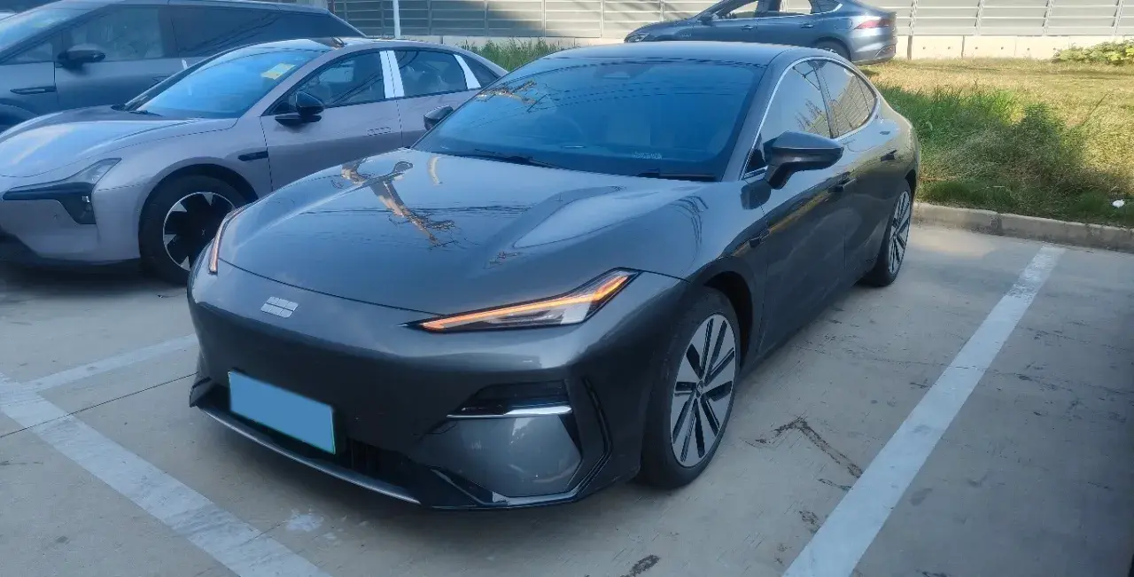 2024 GEELY GALAXY view 1