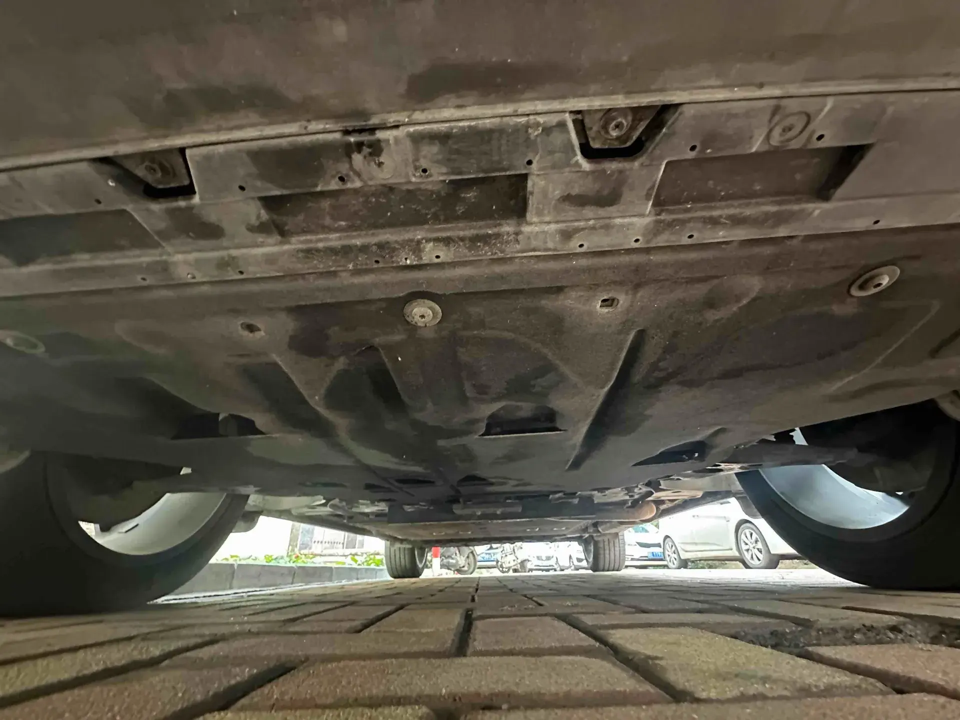 2023 GEELY GALAXY thumbnail 4